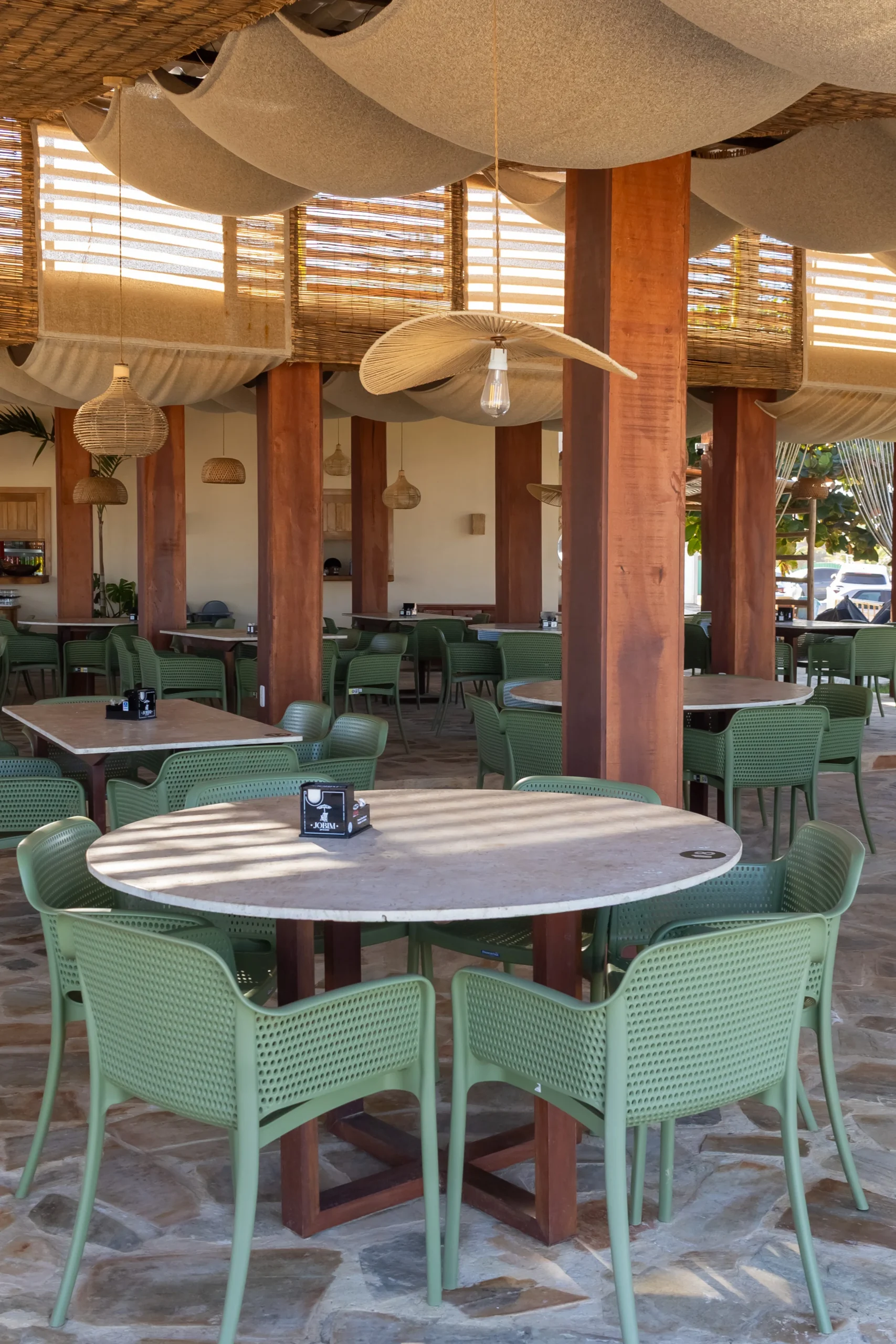 Lounge pé na areia do Jobim